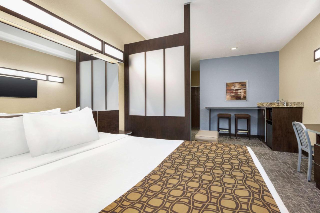 Hotel Microtel & By Wyndham Woodstock/atlanta North Woodstock