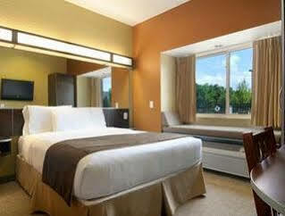 Microtel & By Wyndham Woodstock/atlanta North Woodstock
